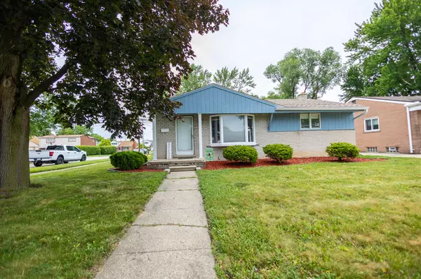31124 Geraldine Street, Westland, MI 48185
