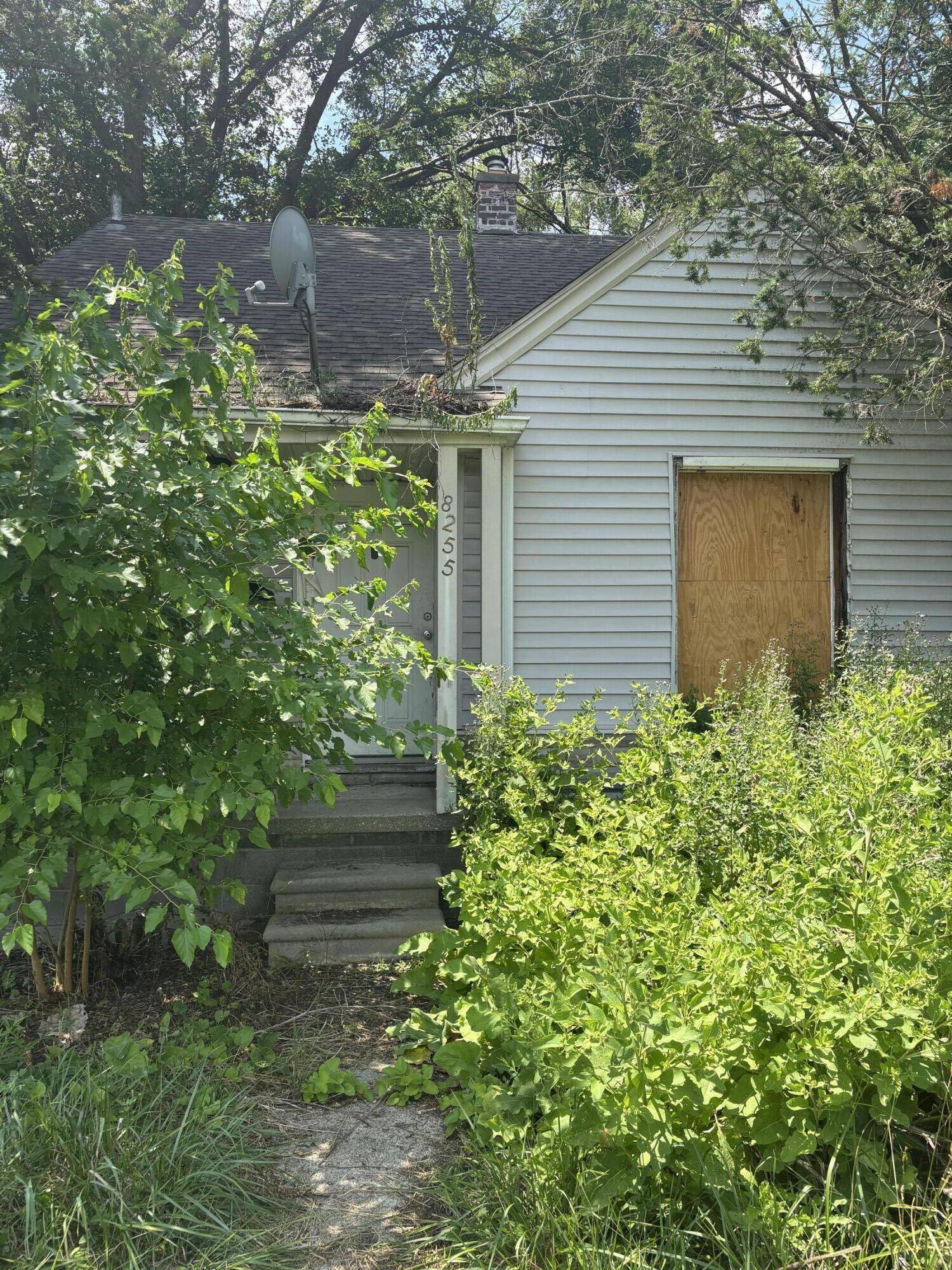 8255 marlowe Street, Detroit, MI 48228