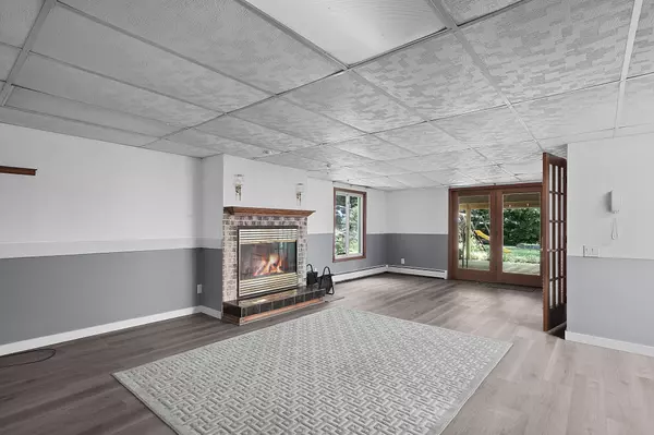 Spring Lake, MI 49456,19136 Glendale Circle