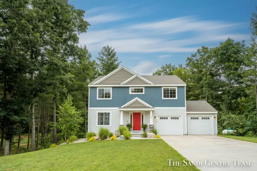 568 N River Hills Drive, Newaygo, MI 49337