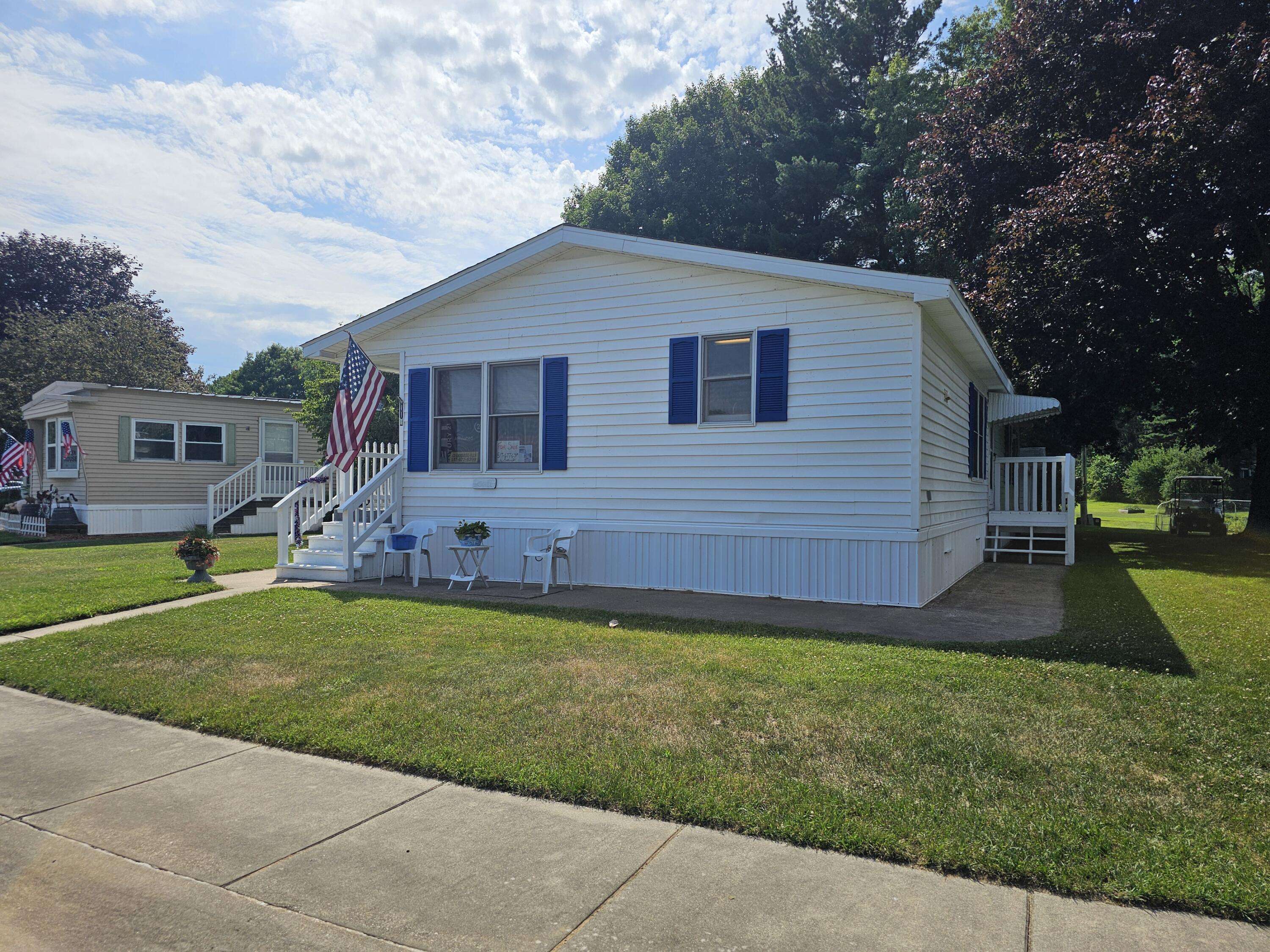 Three Rivers, MI 49093,22460 Kline's Resort #Lot 117