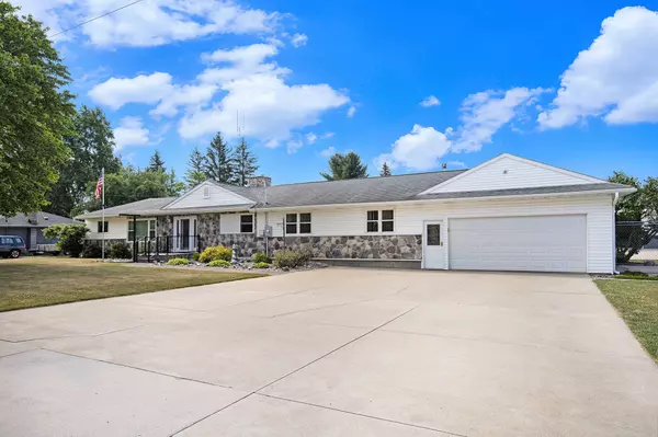 Cedar Springs, MI 49319,236 Jeffrey NE Street