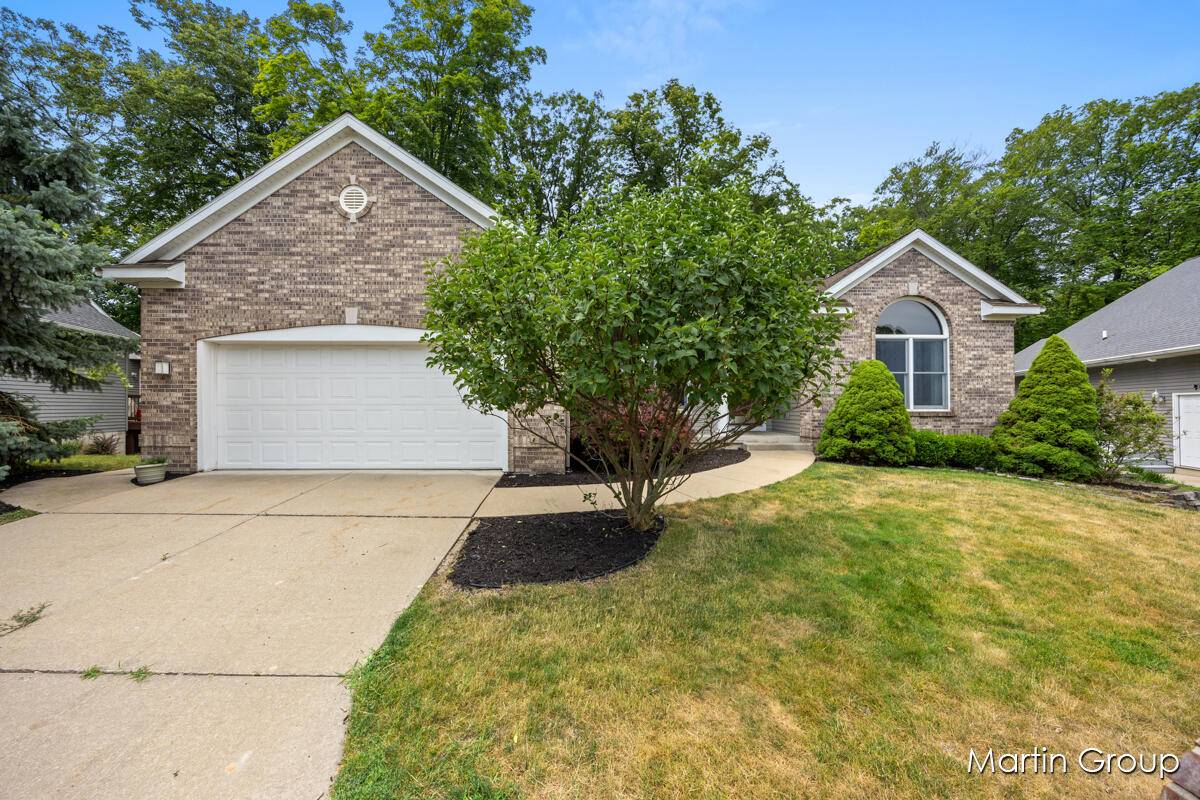 3819 Ravinewood SE Circle, Grand Rapids, MI 49508