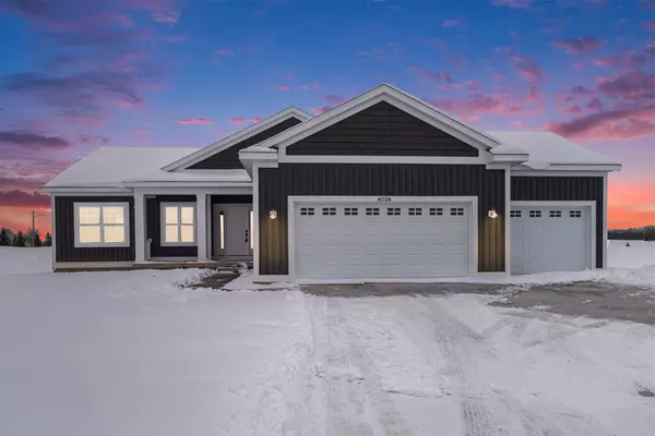 4026 Boulder View Drive NE, Belmont, MI 49306