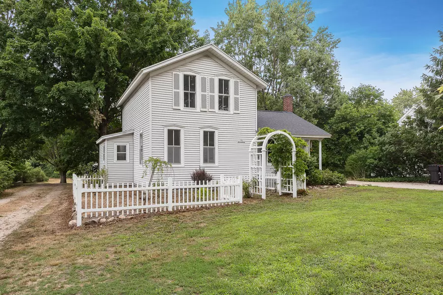 517 W Lakewood Boulevard, Holland, MI 49424