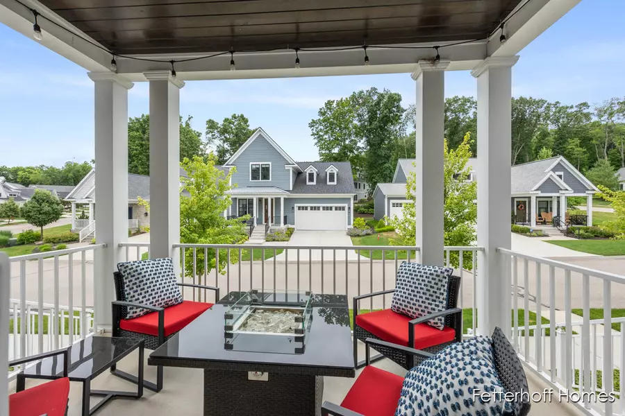 645 Greenslate SE Drive, Ada, MI 49301