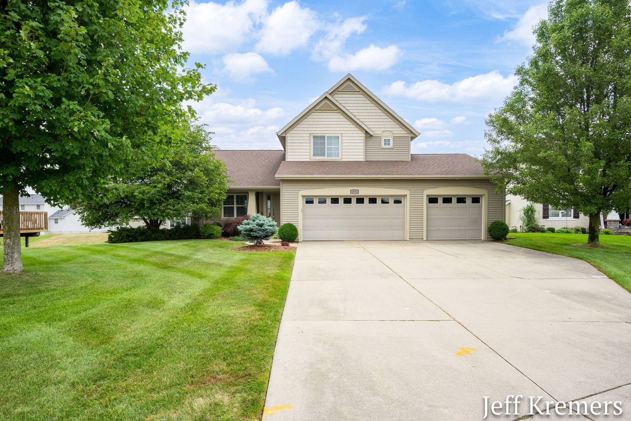 Wyoming, MI 49418,5692 Nile SW Drive