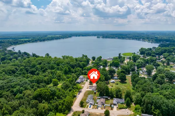 Eau Claire, MI 49111,54438 River Birch Drive