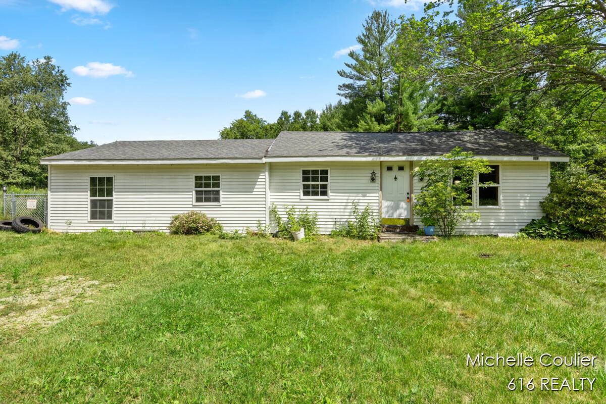 9583 E 5 Mile Road, Big Rapids, MI 49307
