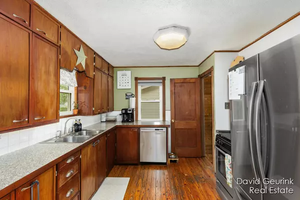 Holland, MI 49423,730 S 160th Avenue