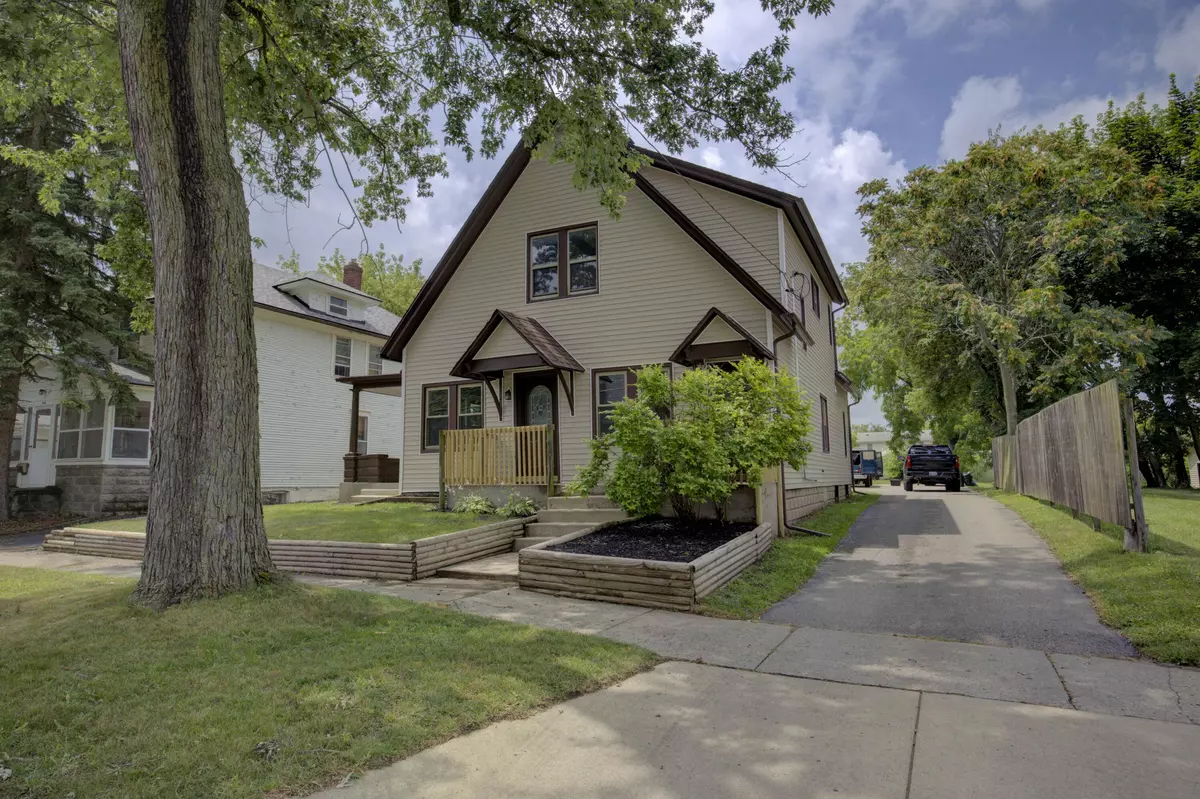 Jackson, MI 49201,512 N East Avenue