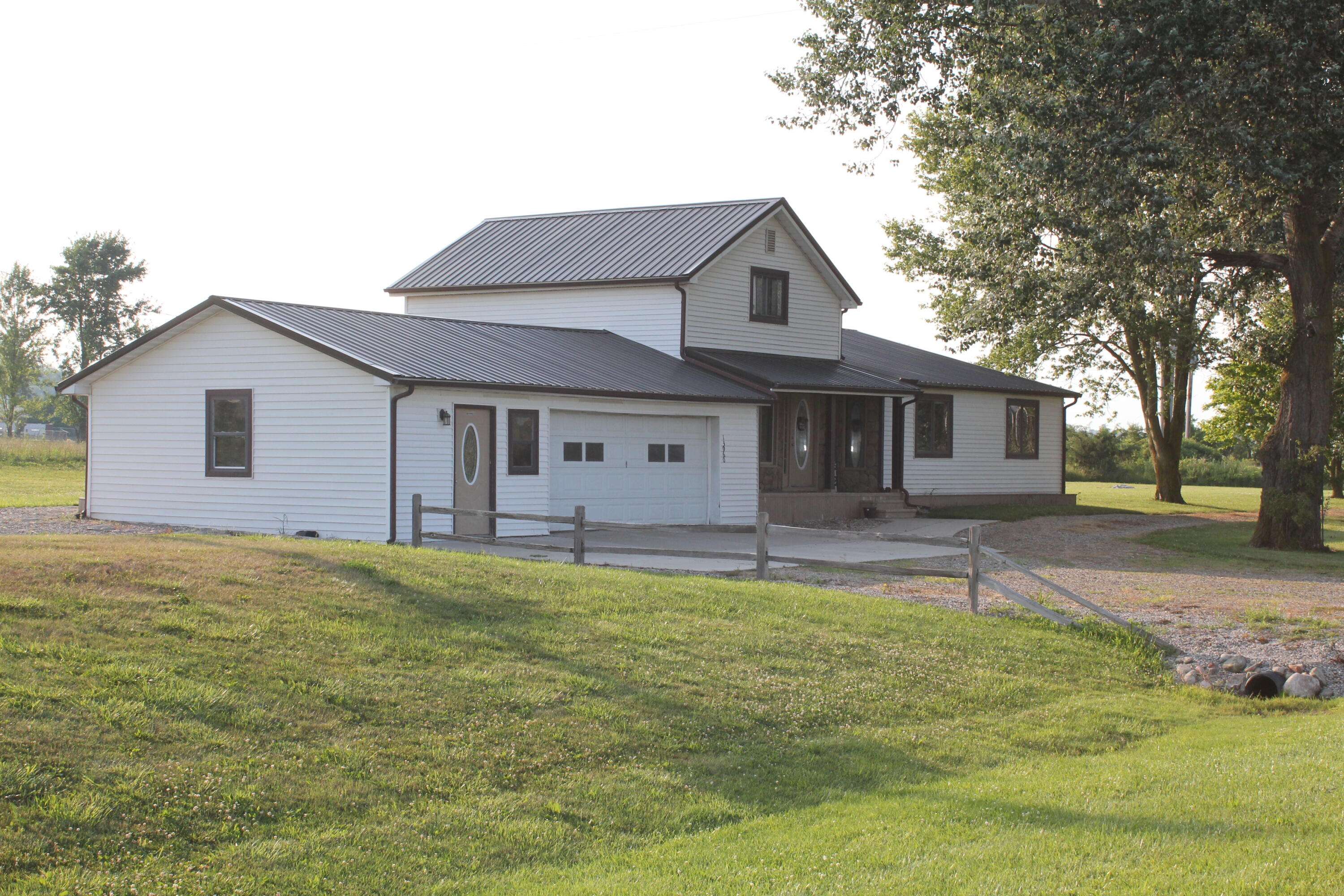 Camden, MI 49232,13960 S Edon Road