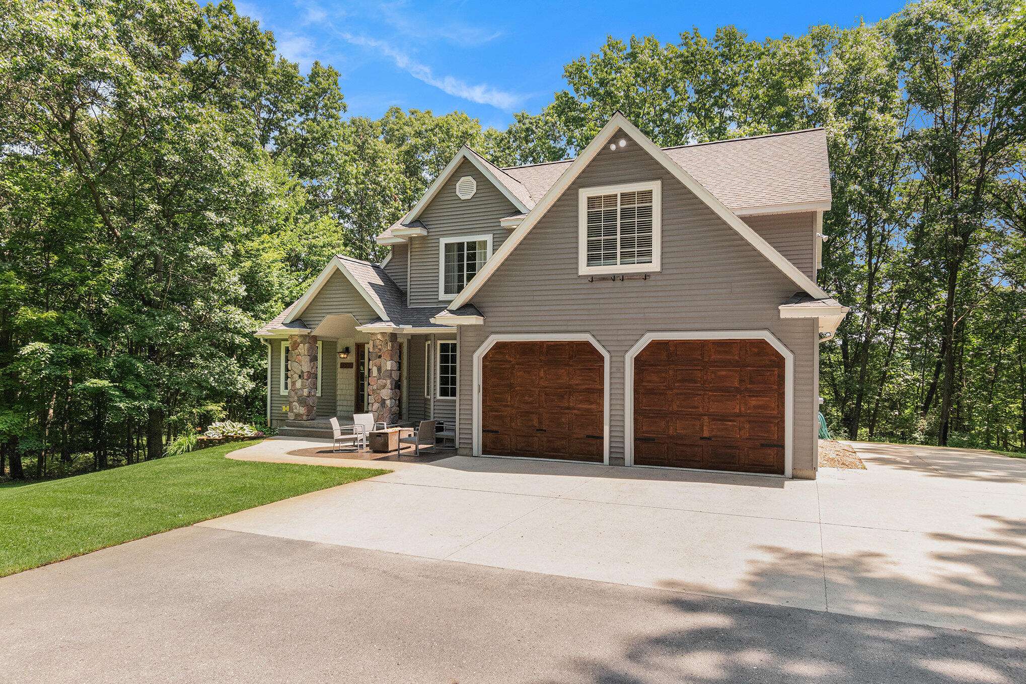 Newaygo, MI 49337,9500 Annie Lane