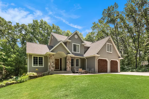 Newaygo, MI 49337,9500 Annie Lane