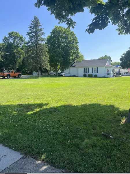 102 N Maumee, Tecumseh, MI 49286