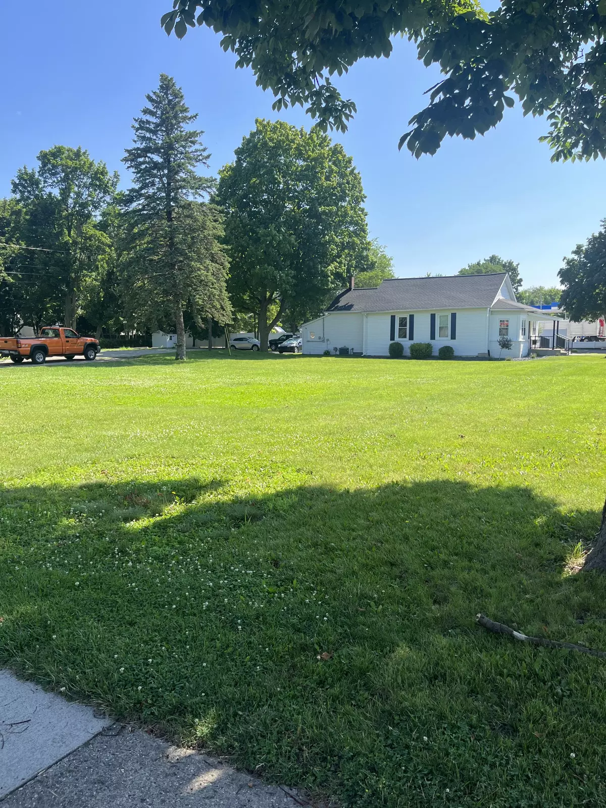Tecumseh, MI 49286,102 N Maumee