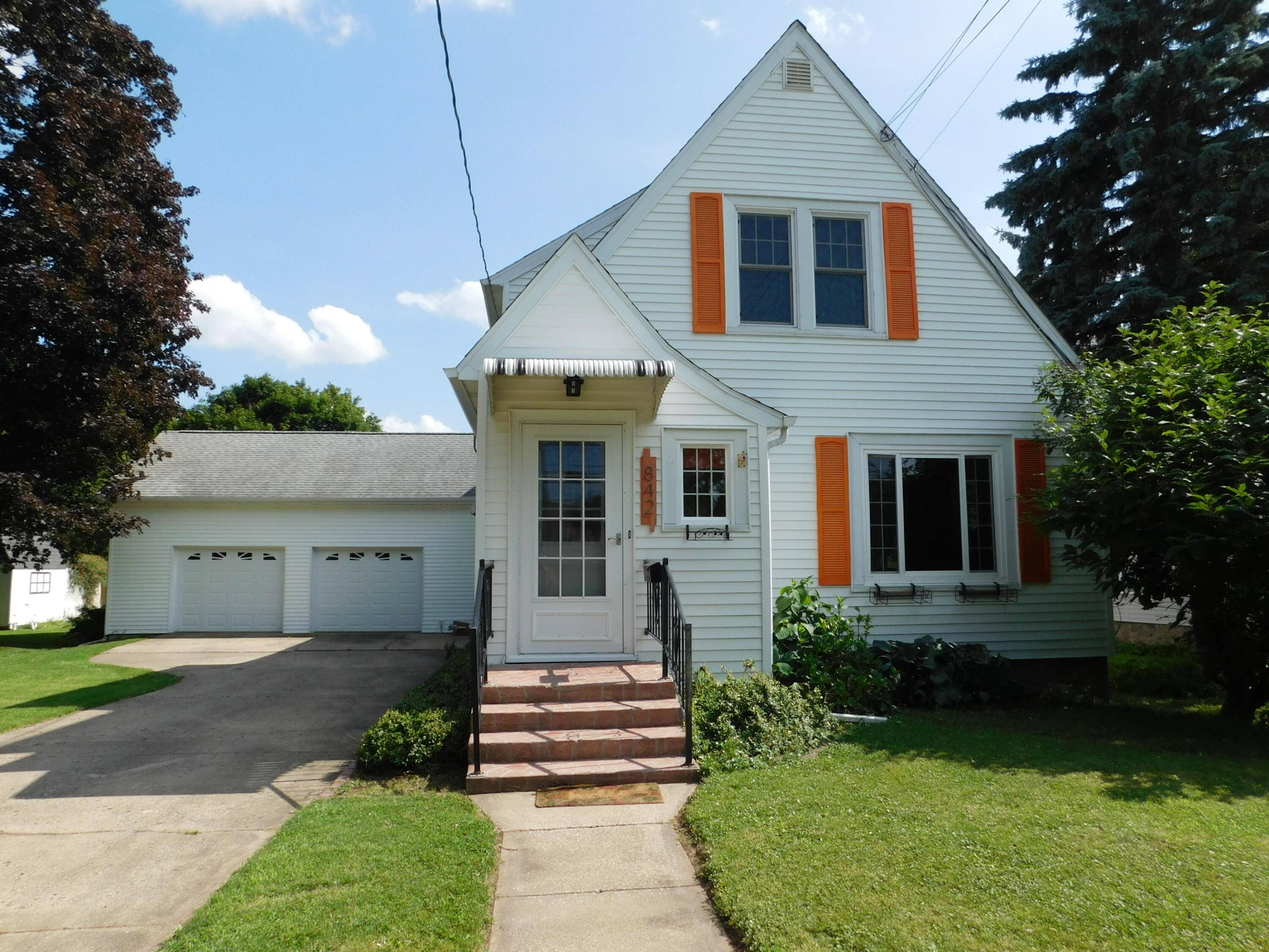 842 E Michigan Avenue, Marshall, MI 49068