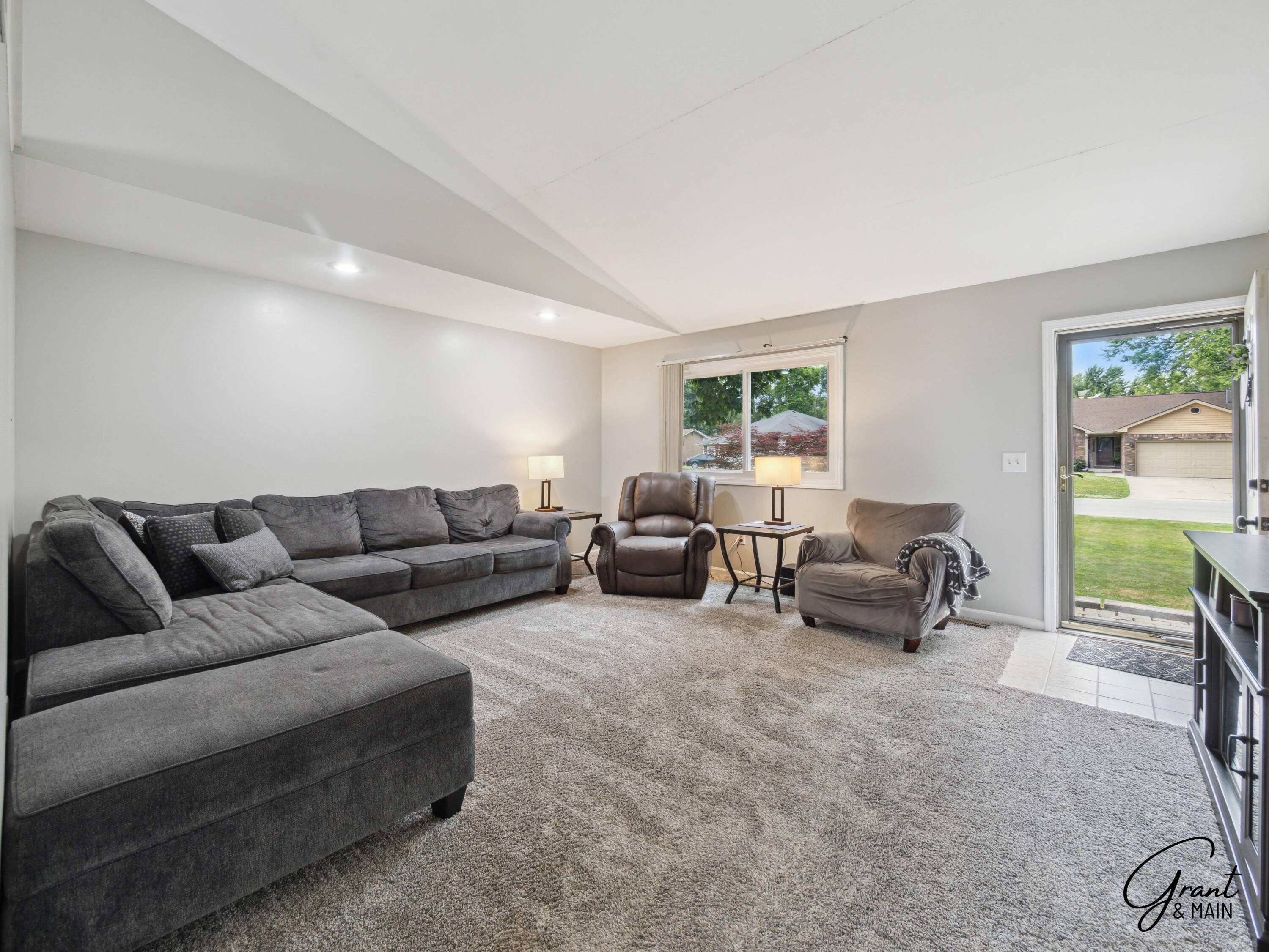New Baltimore, MI 48051,48075 Meadow Lane