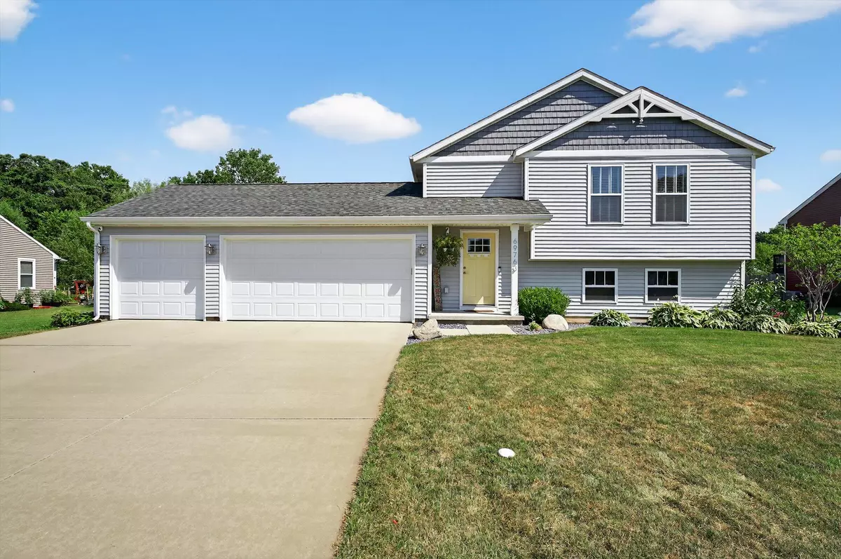 Edwardsburg, MI 49112,69763 Fox Crossing