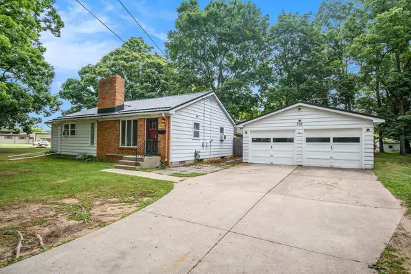 Greenville, MI 48838,702 S Cedar Street