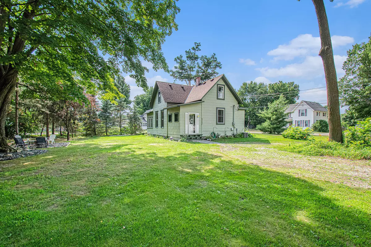 Edwardsburg, MI 49112,68799 Cass