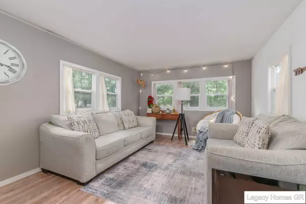 Wyoming, MI 49509,961 Dolphin SW Street #013
