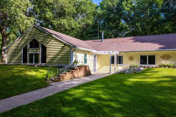 Ada, MI 49301,3900 Dursum NE Avenue