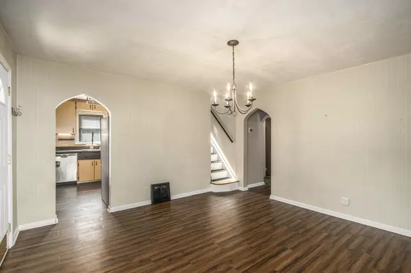Kalamazoo, MI 49006,2318 Waverly Street
