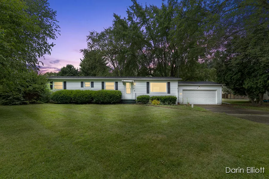 99 Aldon Lane, Ionia, MI 48846