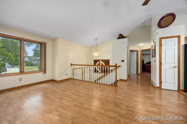 Grand Rapids, MI 49508,1563 Amberly SE Drive