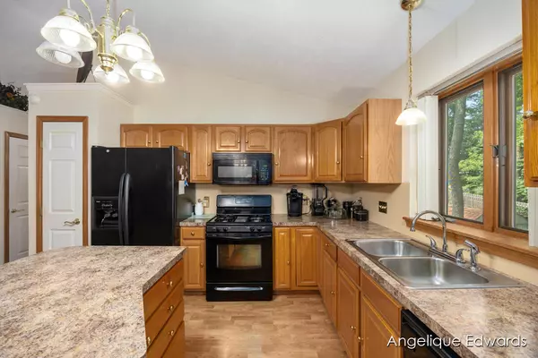 Grand Rapids, MI 49508,1563 Amberly SE Drive