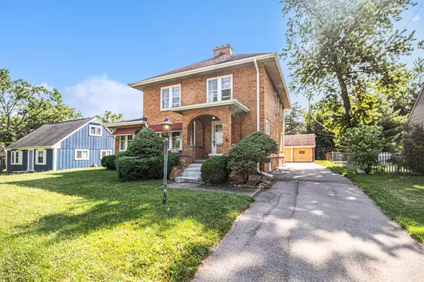 Ann Arbor, MI 48104,2551 Elmwood Avenue