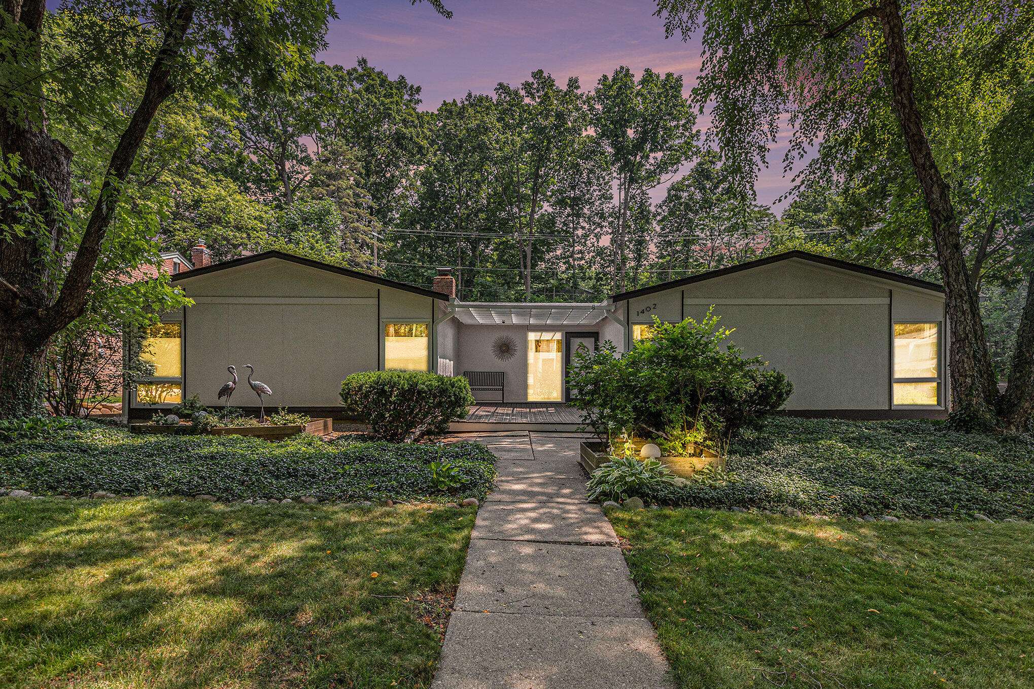 Ann Arbor, MI 48105,1402 Bardstown Trail