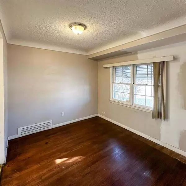 Detroit, MI 48205,14188 Collingham Drive