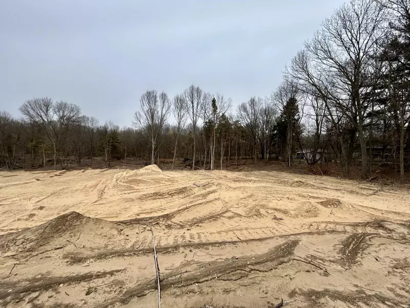 Bauman Rd, Battle Creek, MI 49017