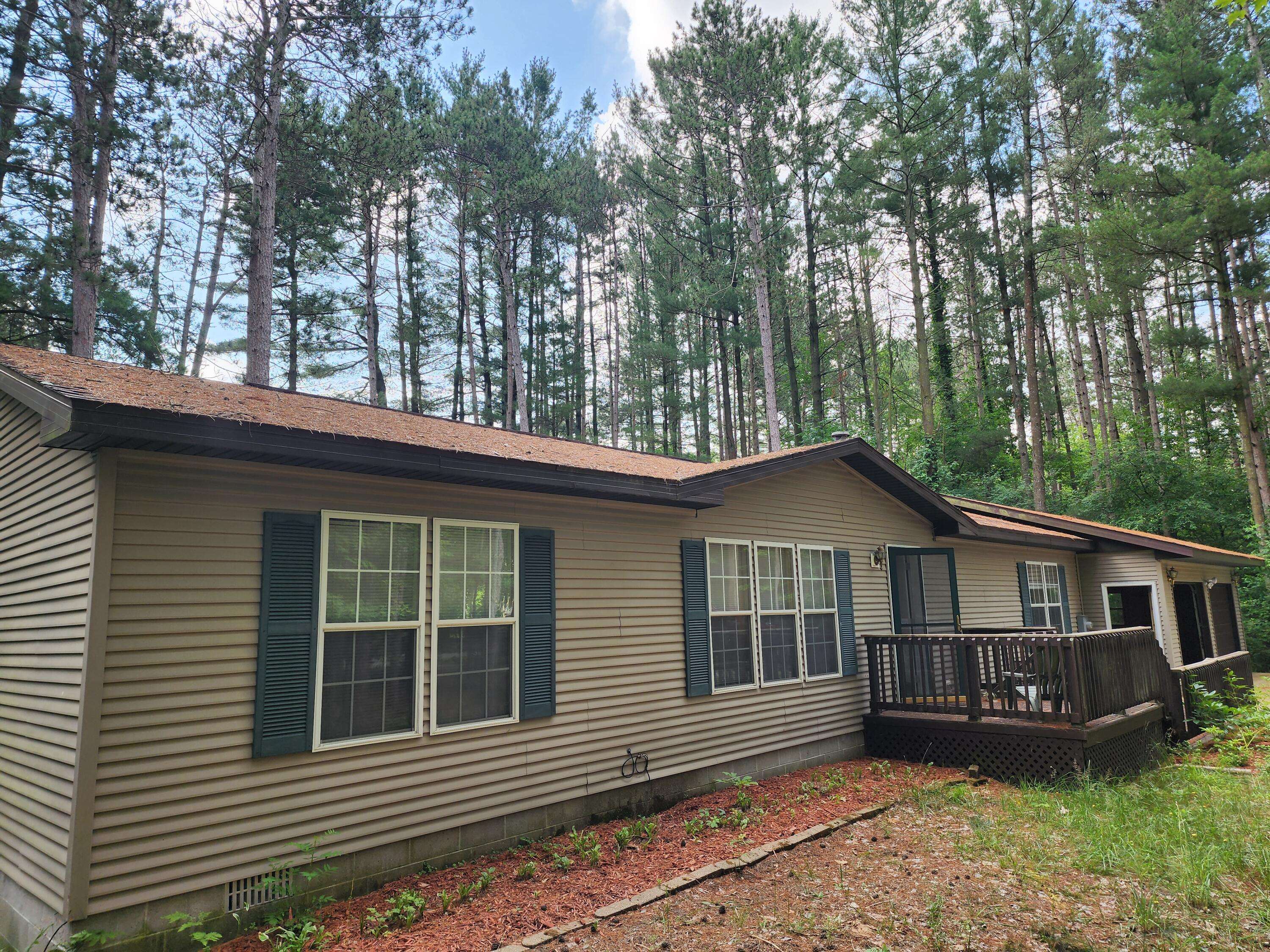 3930 Brenlor Avenue, Hesperia, MI 49421