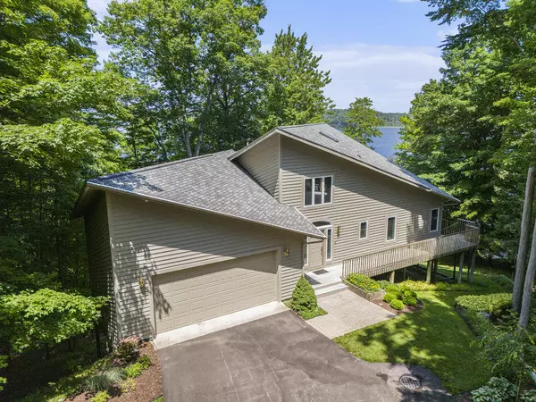 6308 N Jebavy Drive, Ludington, MI 49431
