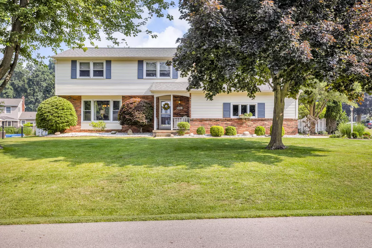 Jackson, MI 49203,1204 Winston Drive