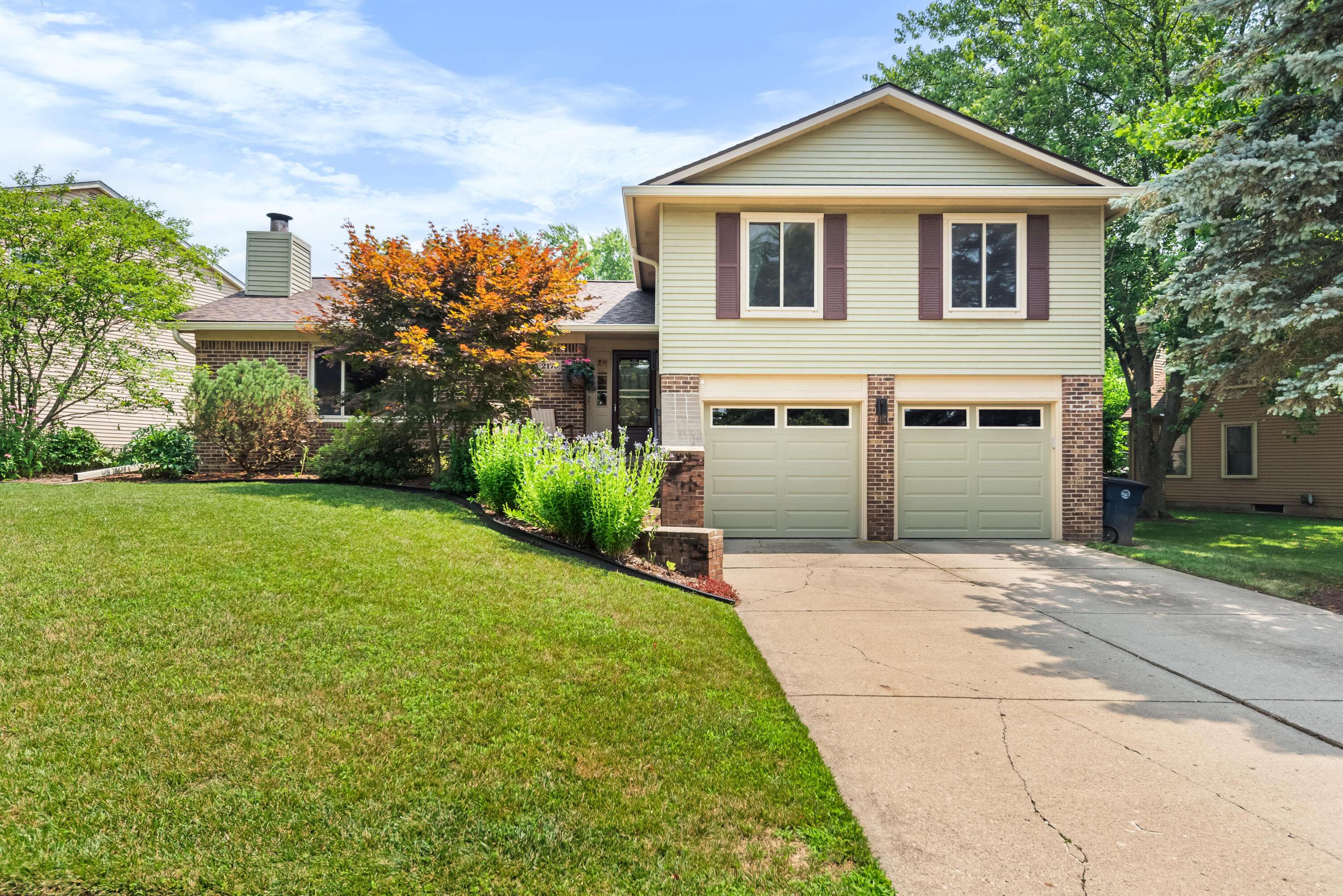 2170 Ardenne Drive, Ann Arbor, MI 48105