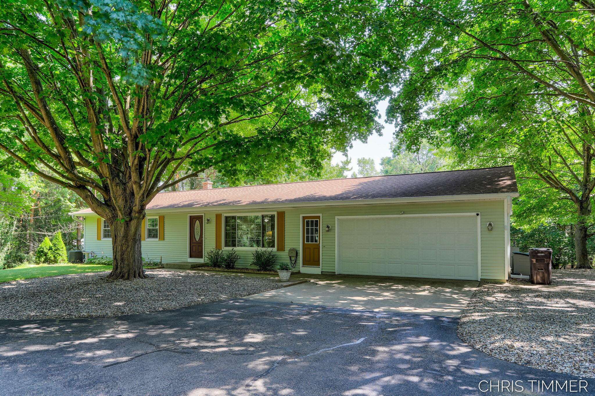 15528 James Street, Holland, MI 49424