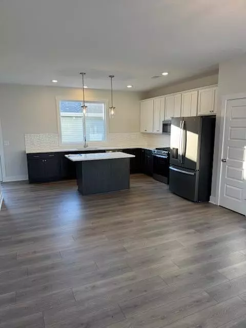 Spring Lake, MI 49456,6108 Stahl #13