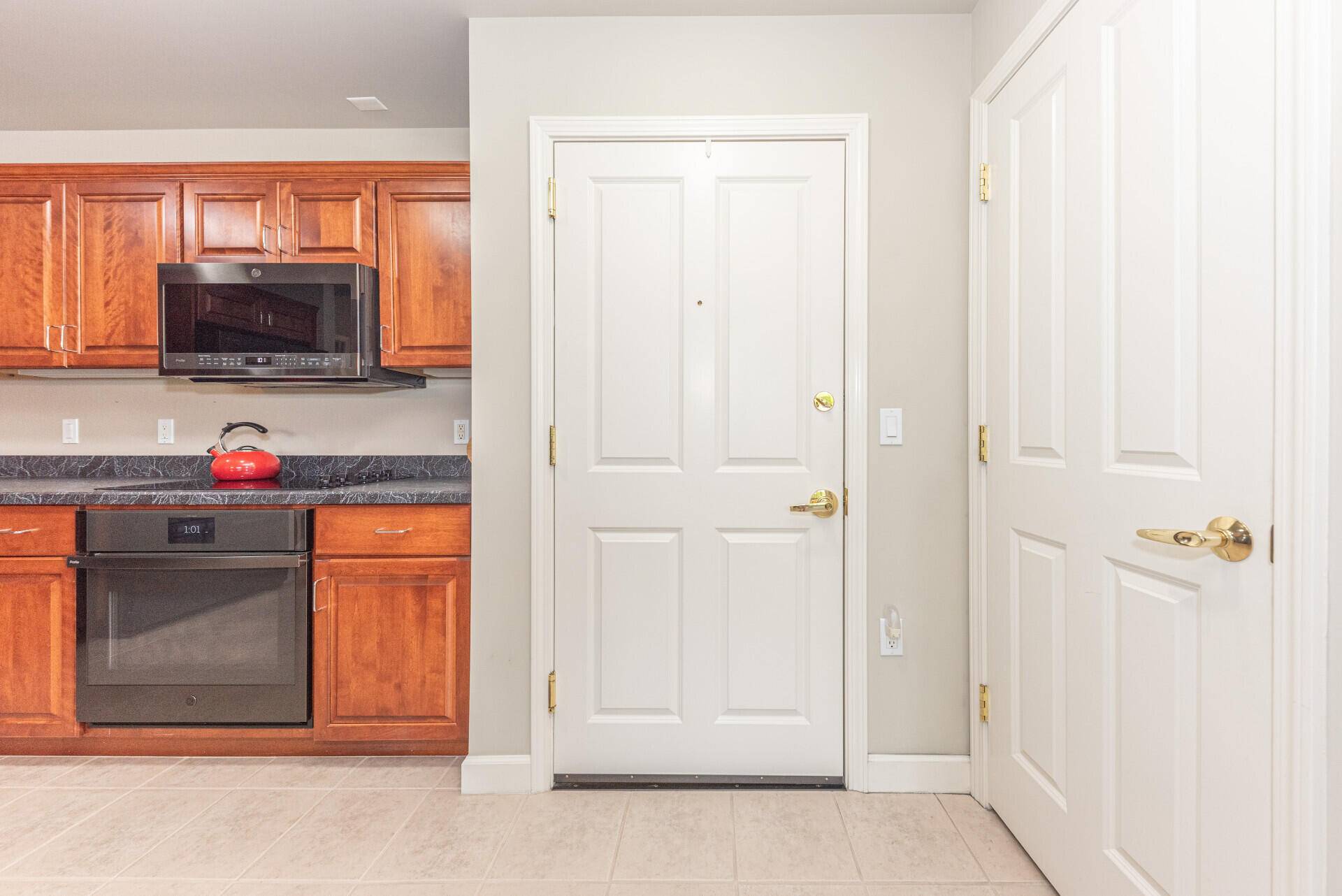 Ann Arbor, MI 48105,827 Asa Gray Drive #257