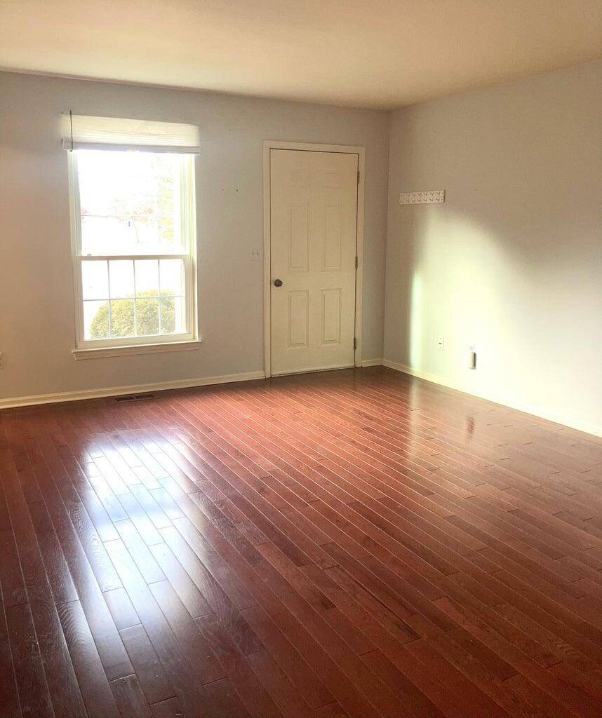 Ann Arbor, MI 48108,3054 Forest Creek Court Court