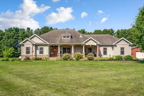 952 S 2nd Street, Kalamazoo, MI 49009