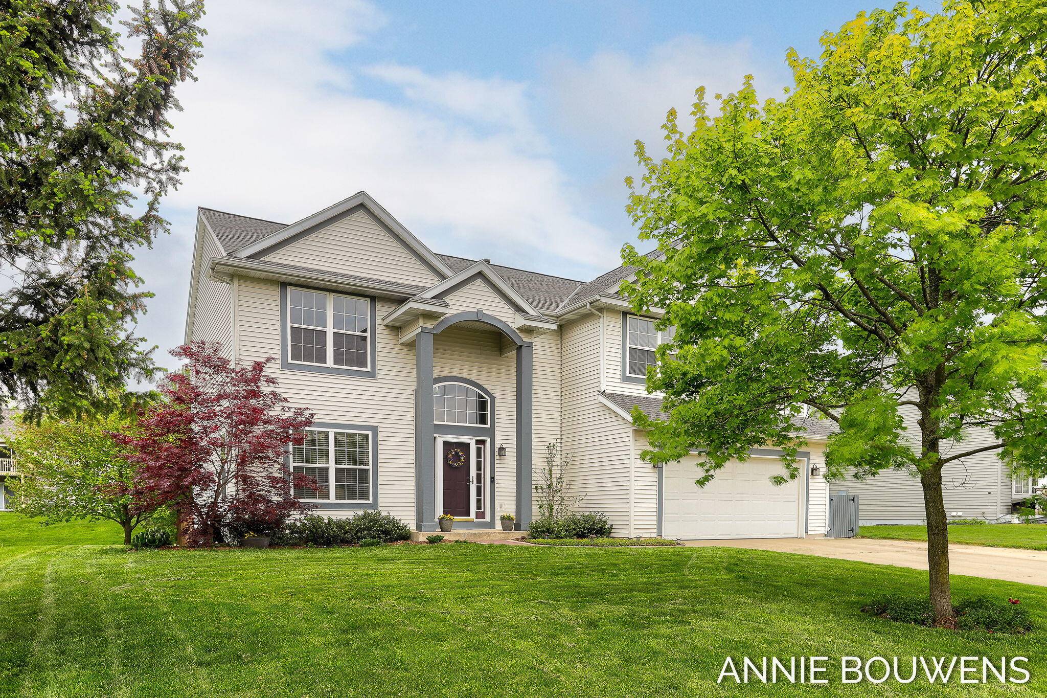 Zeeland, MI 49464,10852 Thornberry Way