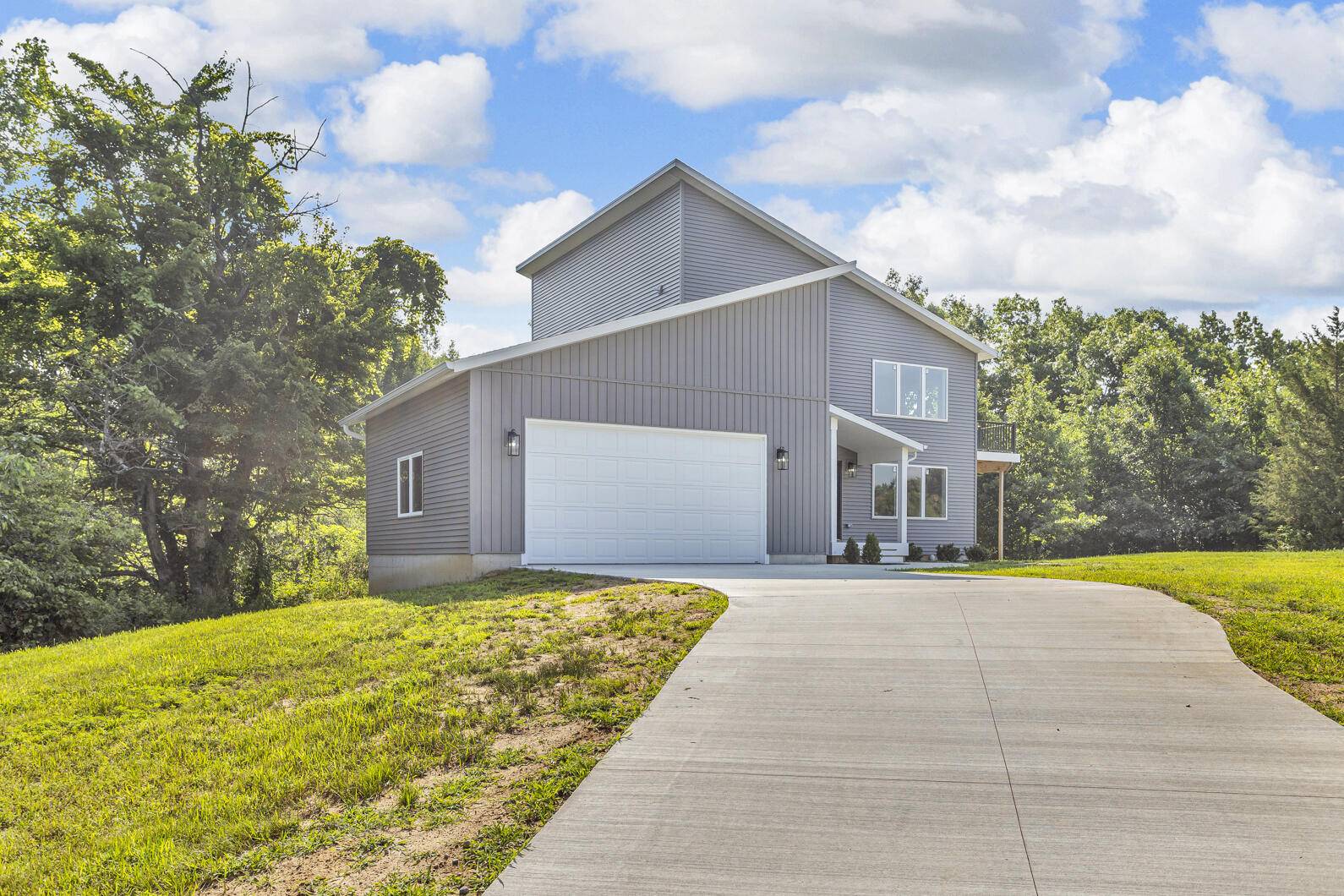 Michigan Center, MI 49254,6835 S Price Lake Drive