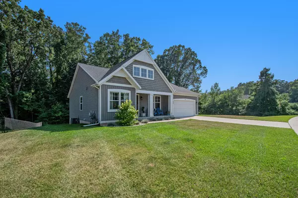 Comstock Park, MI 49321,422 Windchime Drive ##18