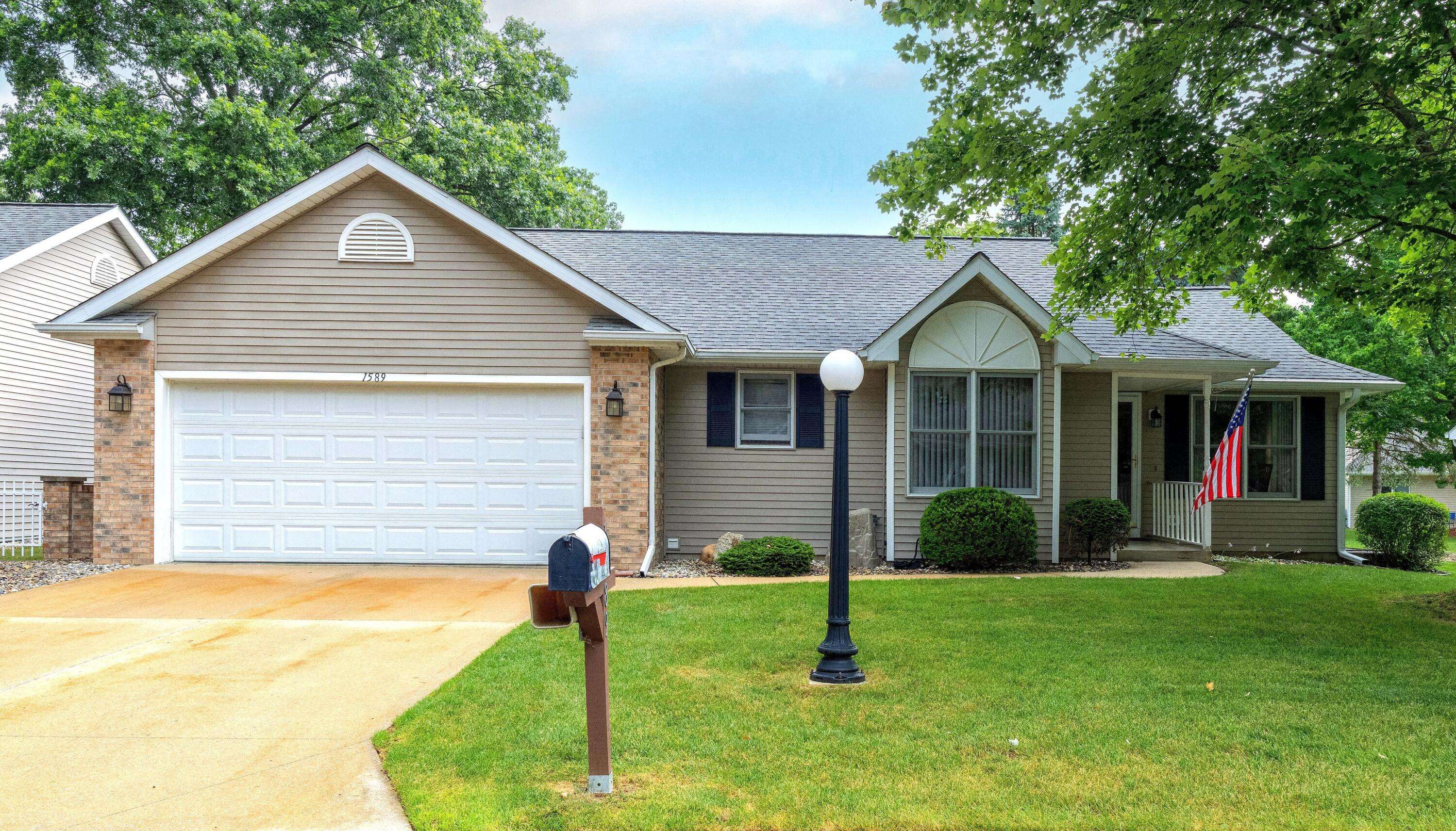 1589 Lido Terrace, Portage, MI 49002