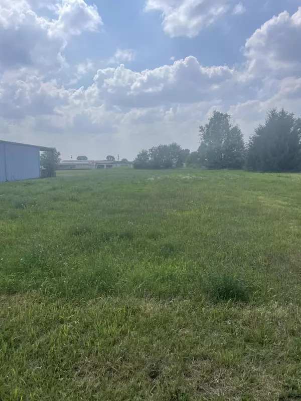 708 N Centerville Road, Sturgis, MI 49091