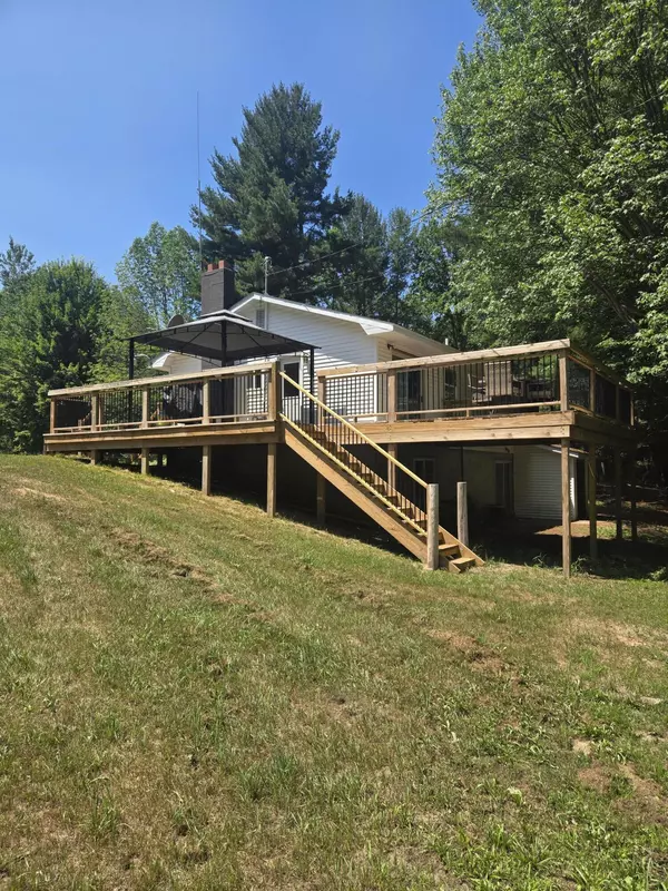 Evart, MI 49631,9918 Pueblo Trail